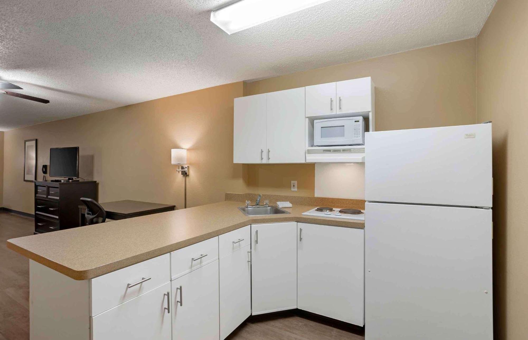 Extended Stay America Select Suites - Springfield - South Exterior photo