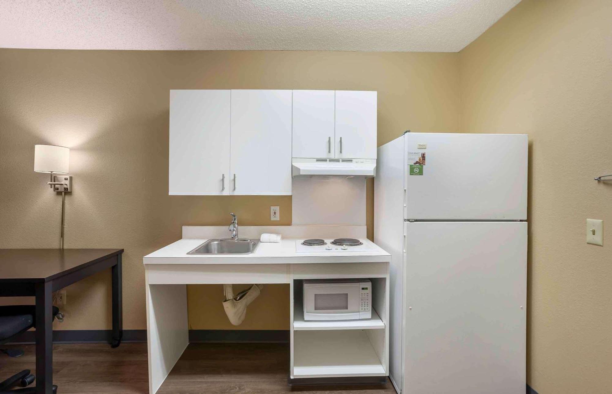 Extended Stay America Select Suites - Springfield - South Exterior photo